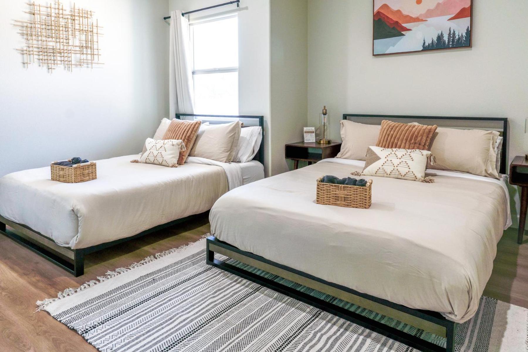 Midway City 3Br Disney Vila Unit W Parking & Ev - Close To Beaches מראה חיצוני תמונה